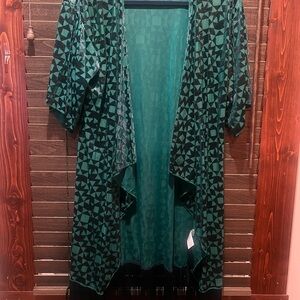 LuLaRoe Emerald and Black Kimono